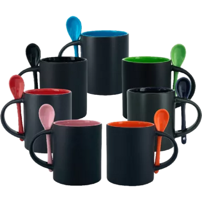 Taza de cerámica 11oz Mágica Color Negro Interior y cuchara de colores
